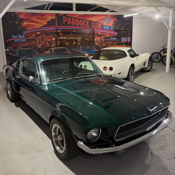 We don’t discriminate at the @the_padd0ck_club FORD & CHEVY are both welcome 😛 #chevy #ford #mustang #corvette